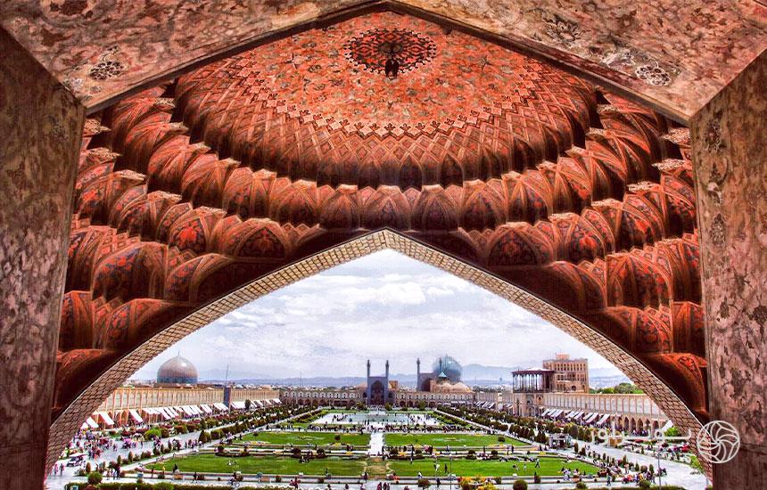 سقف سردر بازار قیصریه اصفهان
